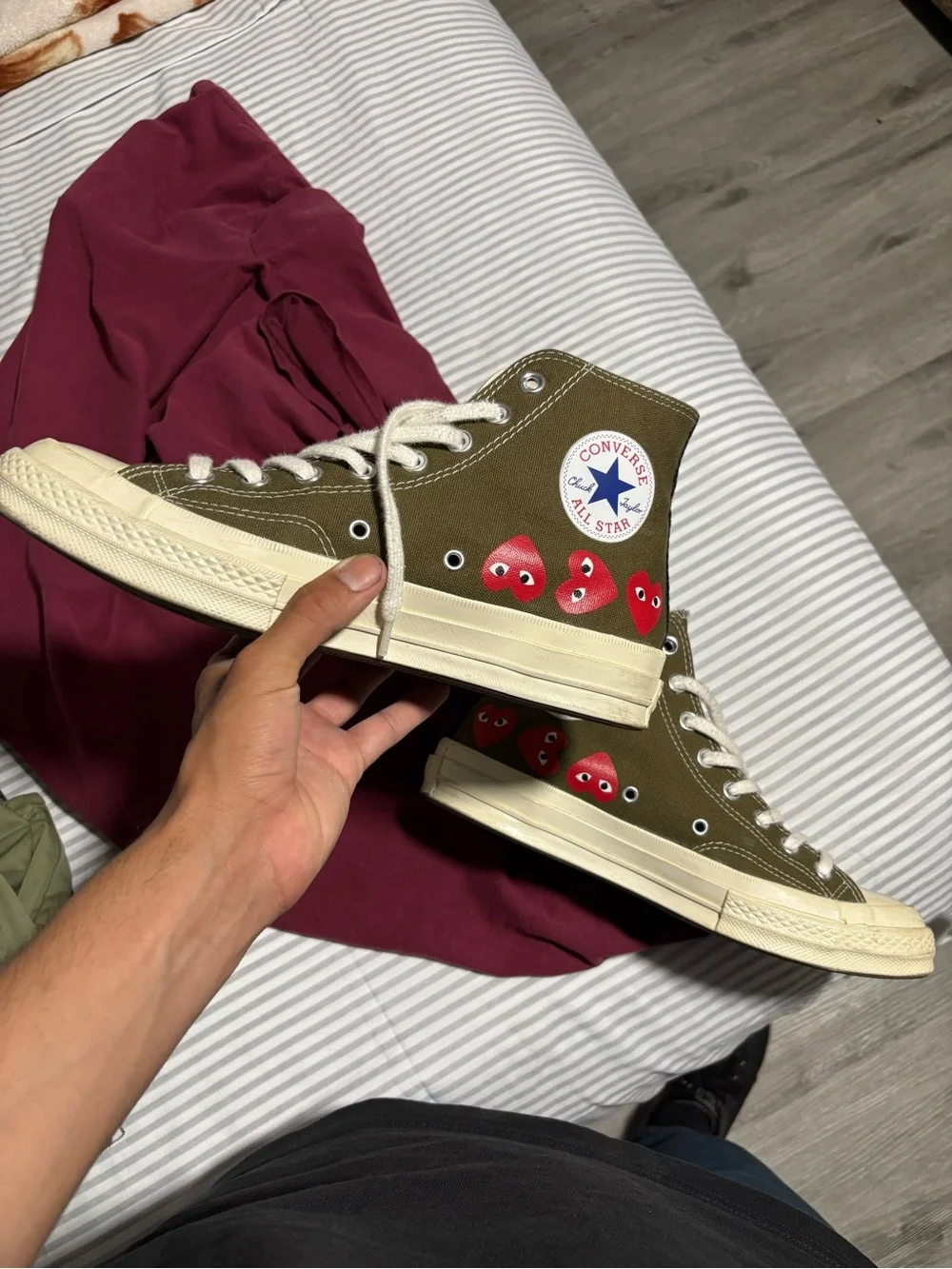 CDG PLAY x Converse Olive High Top - Picture 10 of 10